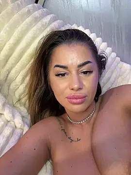 KirstieVegas