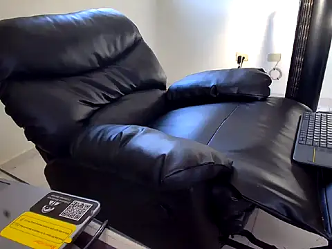 Dollarhot30 webcam