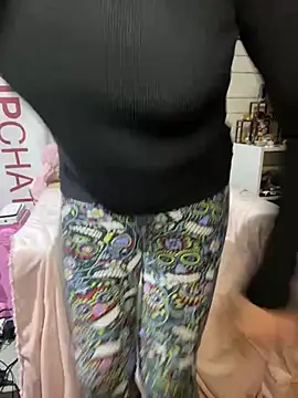 TrenaAnne webcam