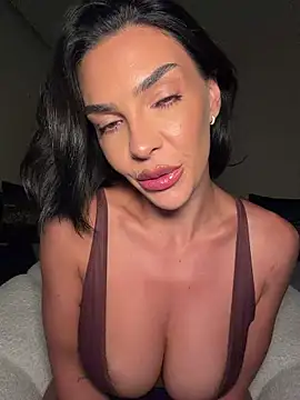 krissiswrld- webcam