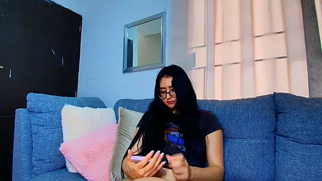 Just_Isaa webcam