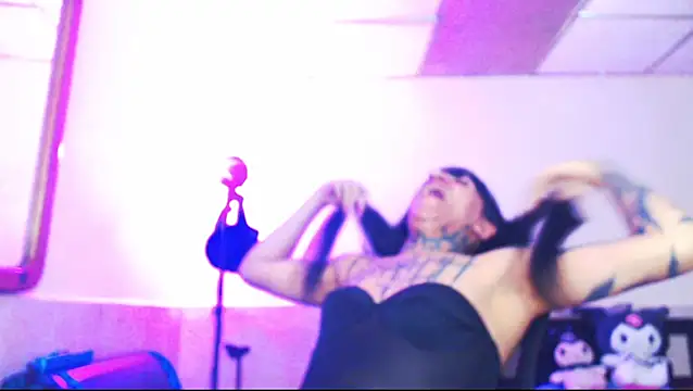 jazmin_wolf webcam