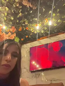 SusanneGrace webcam