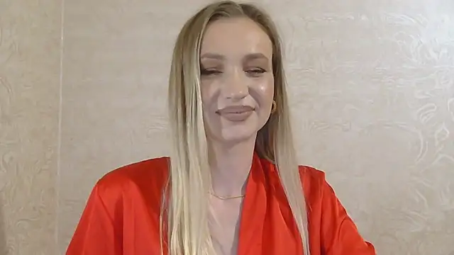 NoirEnigma webcam