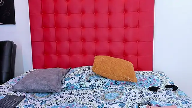 melody_clark_ webcam