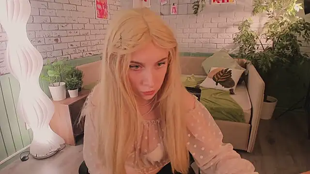 miraiakik webcam