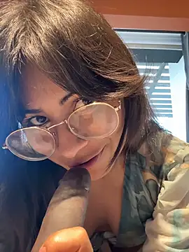 Jade_Zephyra webcam