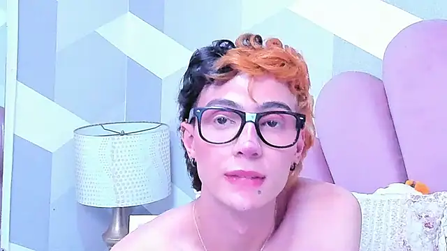 KylieMonnett webcam
