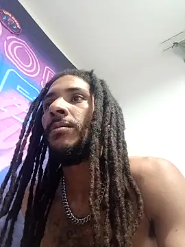 Mikaaa97 webcam