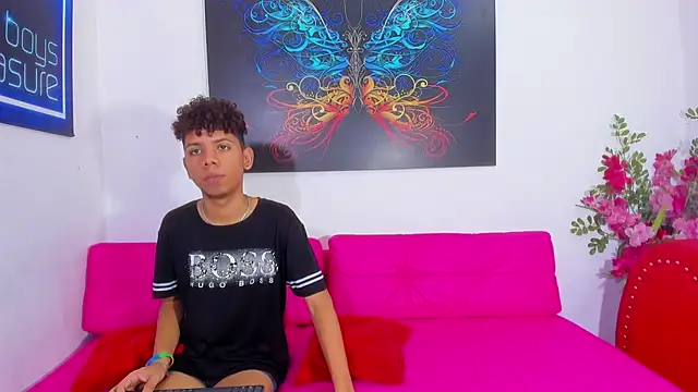 Spicy_guys webcam