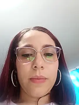 Dayan_white7 webcam