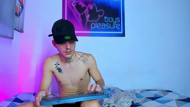 Pleasure_boys_hot webcam