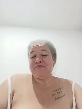 CheekySnowQueen_69 webcam