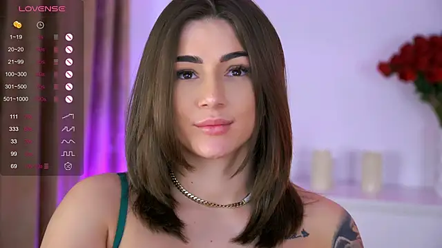 AishaSins webcam