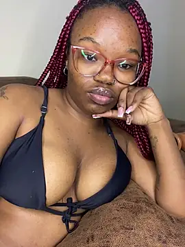 YummyMelanin117 webcam