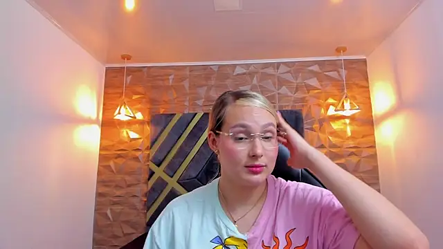 emmaa_white_ - Emmaa_white_'s free webcam - UK Sex Cams