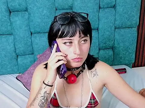 AnnieHiper webcam