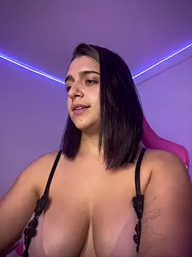 Aliciia777 webcam