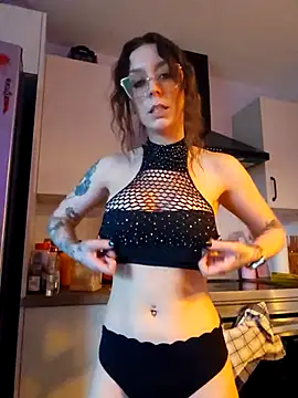 LilyOrion webcam