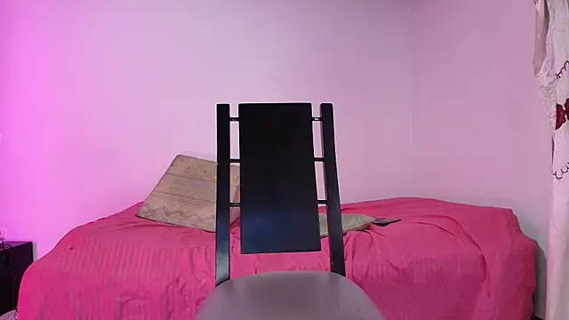nikki__uwu - Nikki__uwu's free webcam - UK Sex Cams