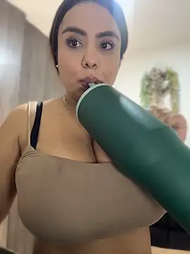 valeria2019hot webcam