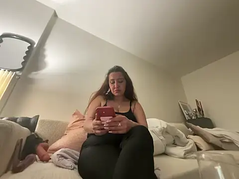 Shylyy25 webcam