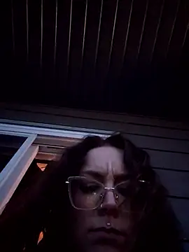 LilyOrion webcam