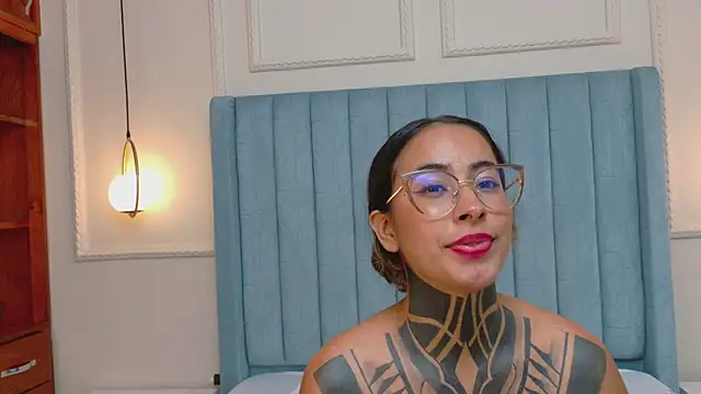 NicoleBlum webcam