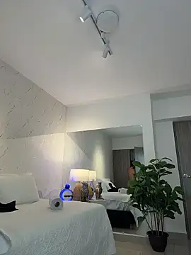 ava_blue webcam