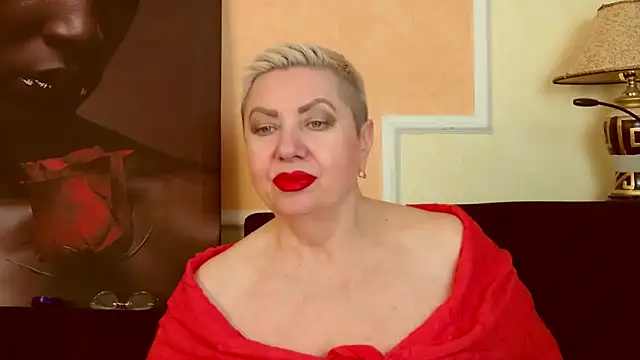 LadyPosh webcam