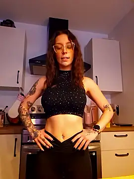 LilyOrion webcam