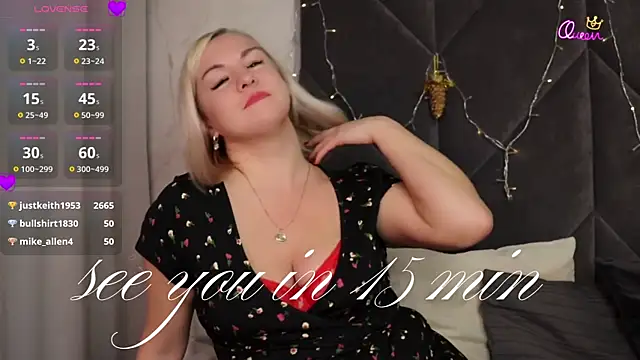 YolandaKiss webcam