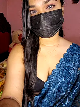 Webcam Model (ariya-03)  is live.Free join now!