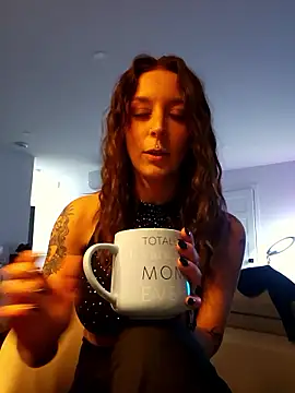 LilyOrion webcam