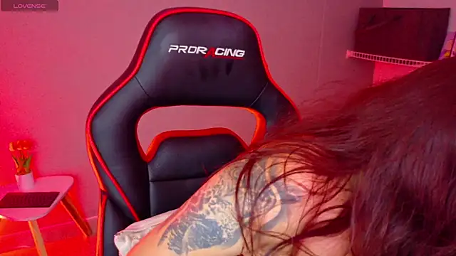 samantha_tattu webcam