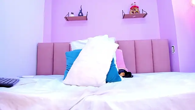 sam_doll_ webcam