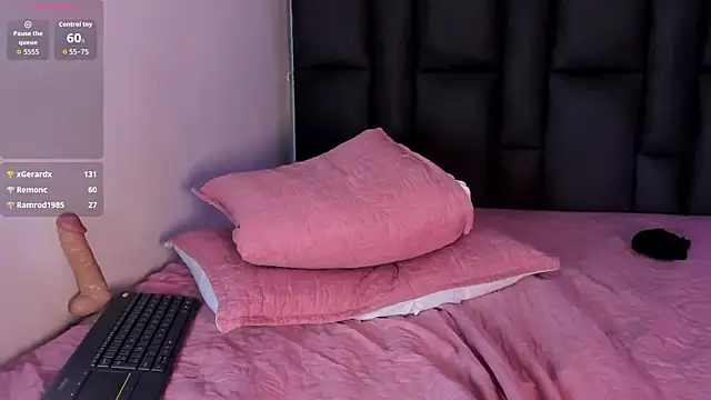maddy__howard webcam