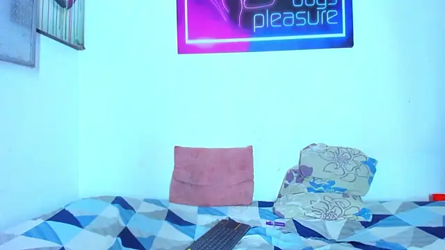 Pleasure_boys_hot webcam