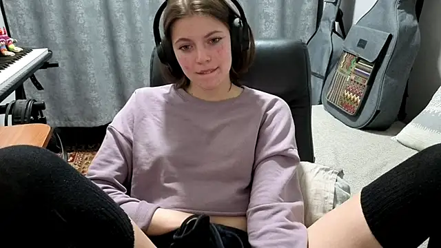 CutieAnny webcam