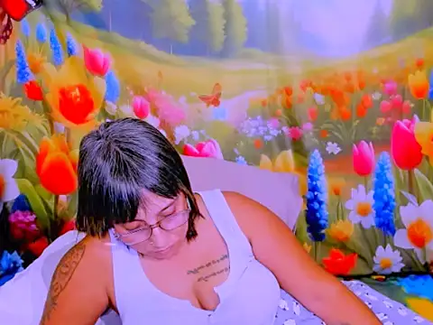indianroxy webcam