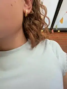 alana15 Live Webcam on Stripchat