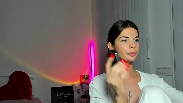 Andrea_Blossom webcam