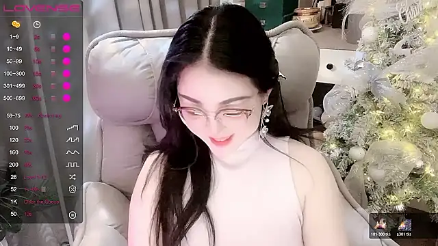 Monica-666888- webcam