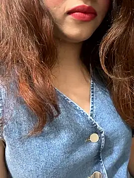 riya_sharma11 webcam