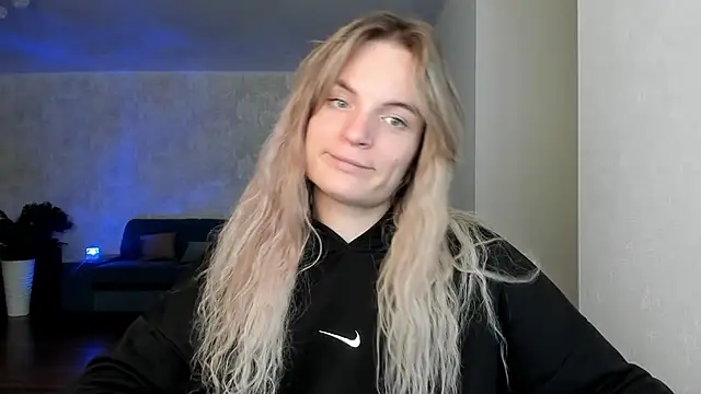 milliKira006 webcam