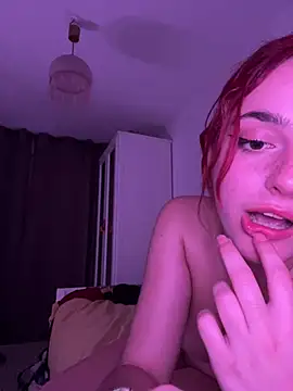 Esme_ralda1843 webcam