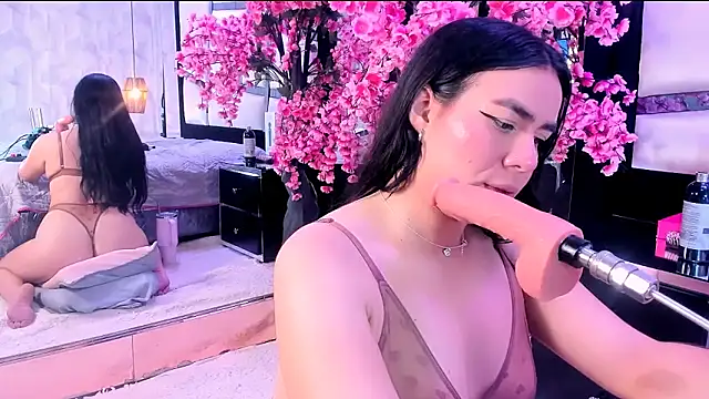 TessaCooper1 webcam