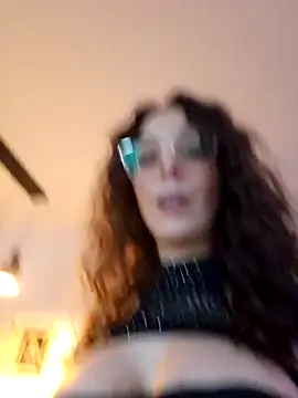 LilyOrion webcam
