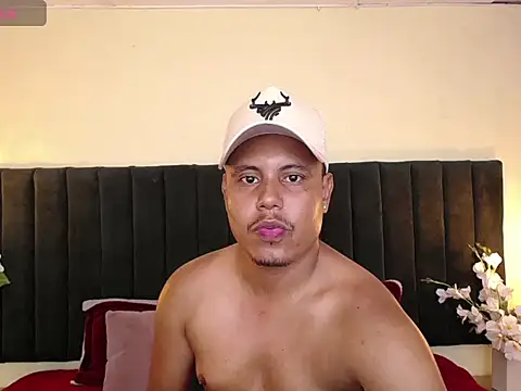 noah_oliver1 webcam