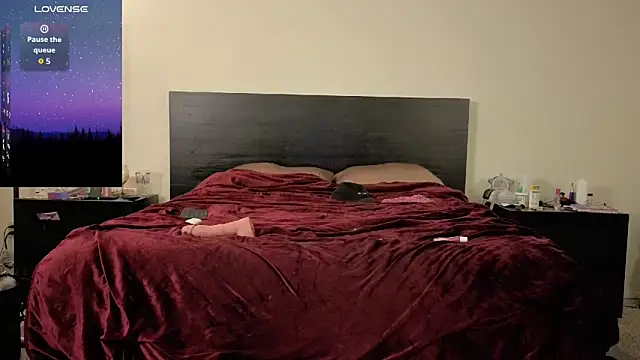 nyna_stax (F milf) - oiled titties topless